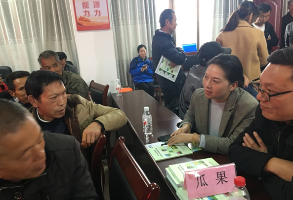 荆州农业科学院&ldquo;扶贫日&rdquo;科技服务活动